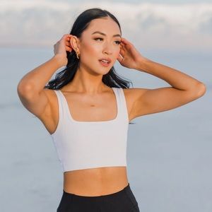 CARA LOREN ACTIVE RIBBED CROP - WHITE